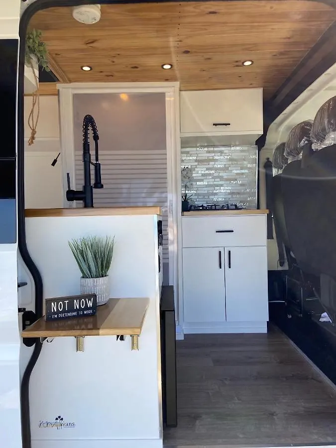 Campingplatz Discover Puerto Rico In Our Camper Van Mayra By Van Del Sol San Juan Puerto Rico